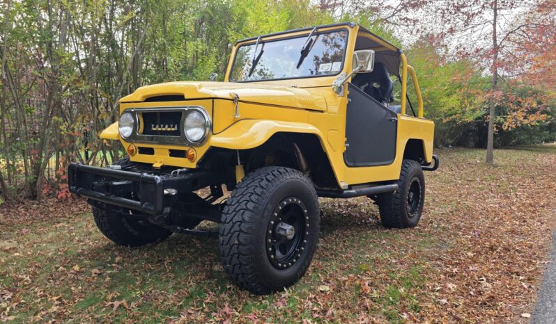 
								1967 Toyota Land Cruiser FJ40 full									
