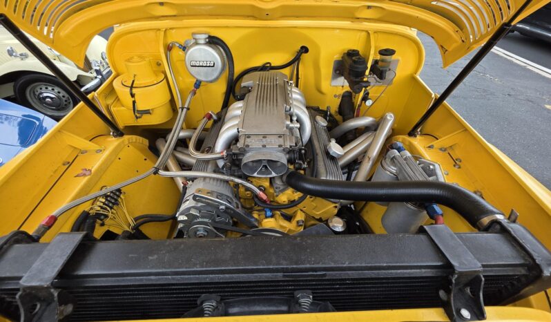 
								1967 Toyota Land Cruiser FJ40 full									