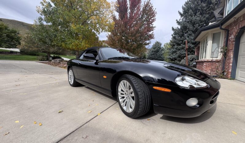 
								2005 Jaguar XK8 Convertible full									