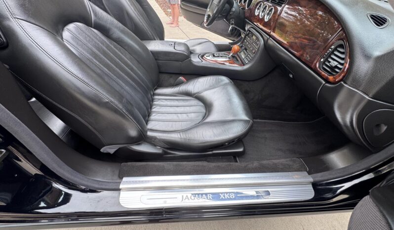 
								2005 Jaguar XK8 Convertible full									