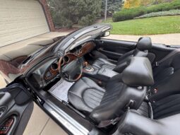 
										2005 Jaguar XK8 Convertible full									