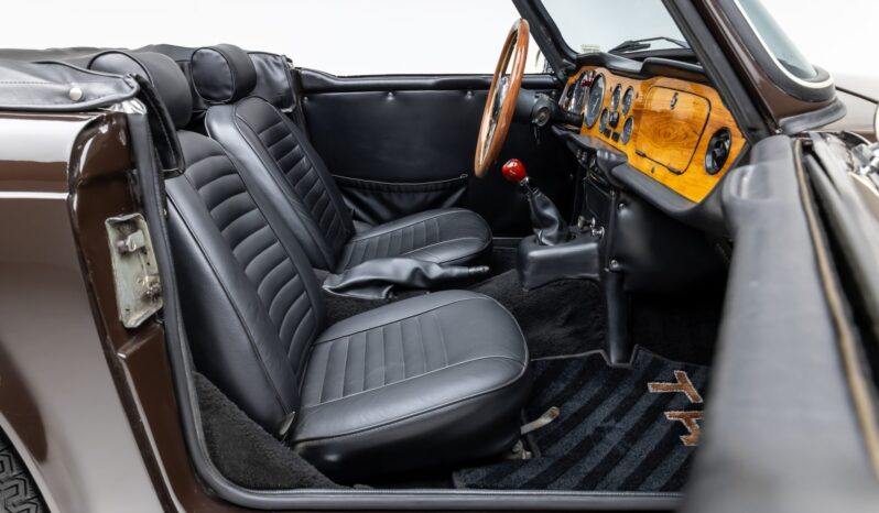 
								1973 Triumph TR6 full									