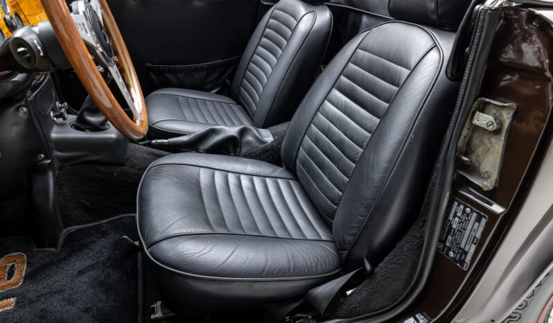 
								1973 Triumph TR6 full									