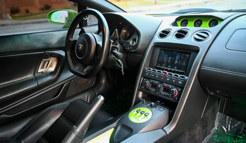 
								2006 Lamborghini Gallardo Coupe full									