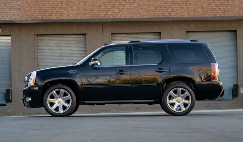 
								2012 Cadillac Escalade Premium full									