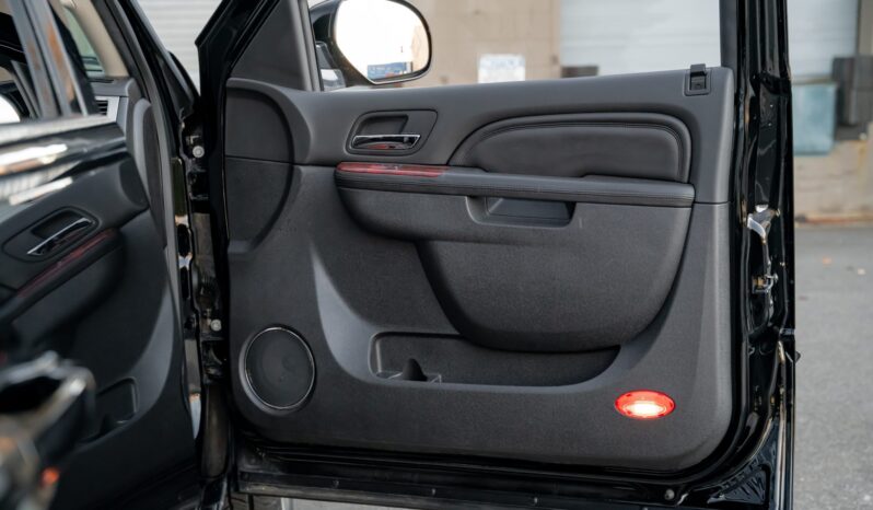 
								2012 Cadillac Escalade Premium full									