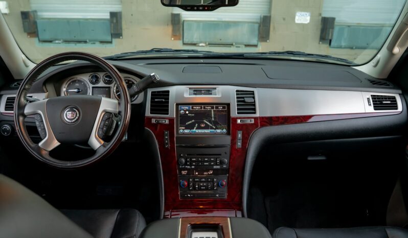 
								2012 Cadillac Escalade Premium full									