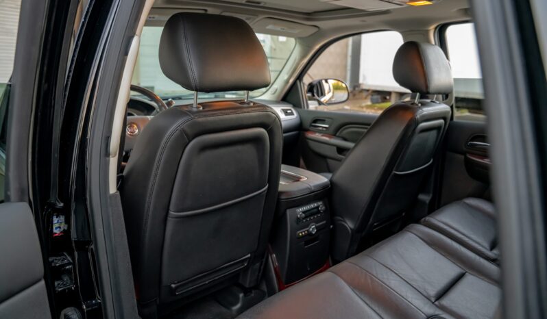 
								2012 Cadillac Escalade Premium full									