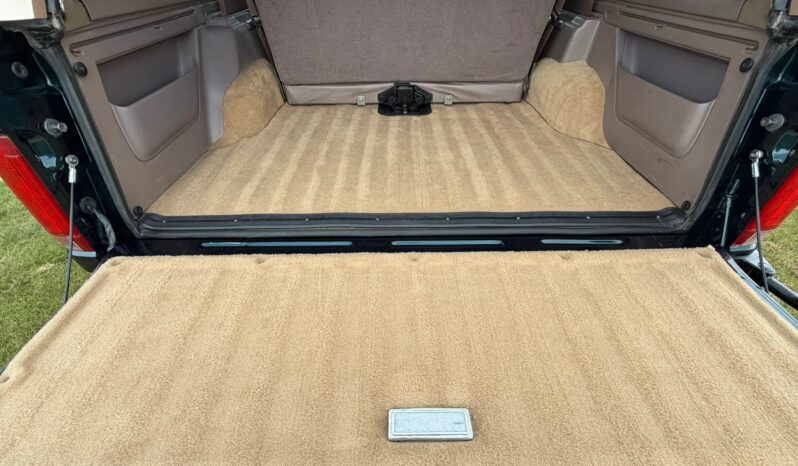 
								1995 Ford Bronco XLT full									