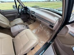 
										1995 Ford Bronco XLT full									