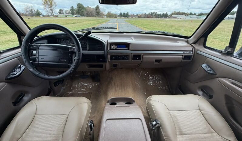 
								1995 Ford Bronco XLT full									