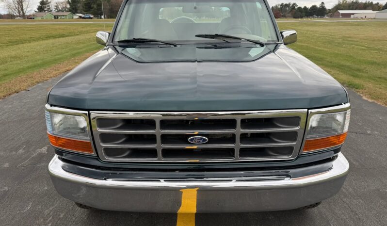 
								1995 Ford Bronco XLT full									