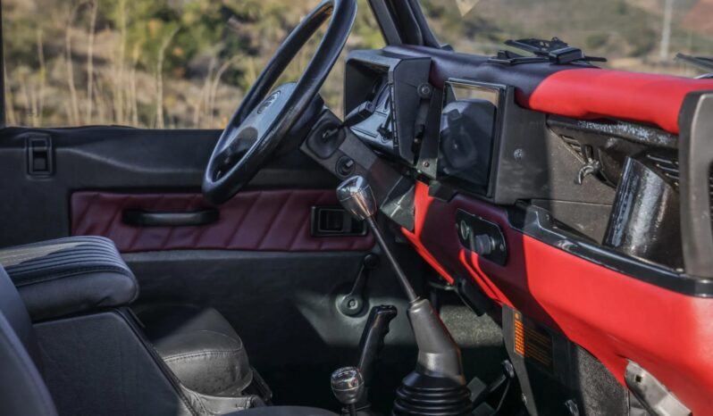 								1993 Land Rover Defender 90 200Tdi 5-Speed full									