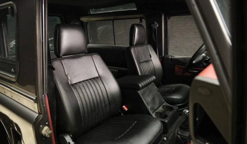 								1993 Land Rover Defender 90 200Tdi 5-Speed full									