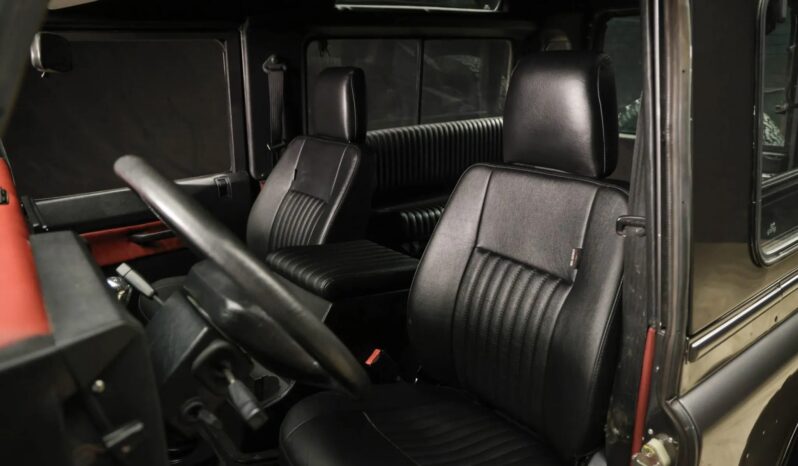 								1993 Land Rover Defender 90 200Tdi 5-Speed full									