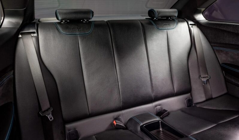 
								2017 BMW M2 6-Speed full									