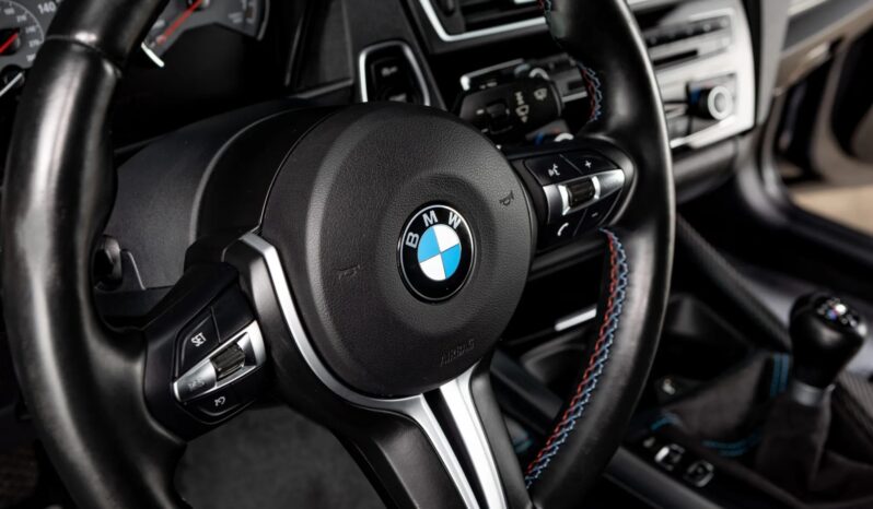 
								2017 BMW M2 6-Speed full									