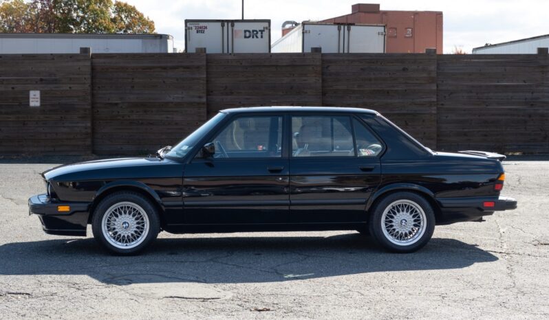 
								1988 BMW M5 full									