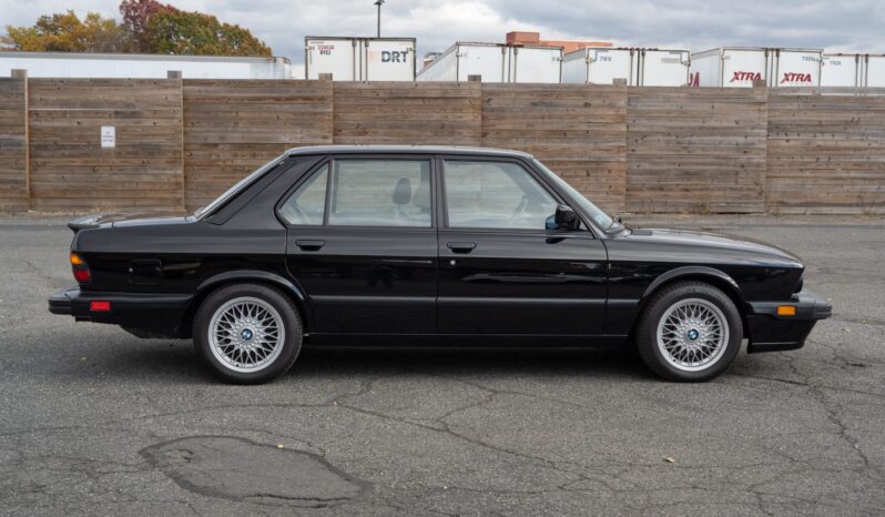 
								1988 BMW M5 full									