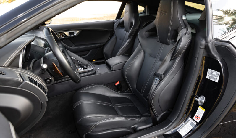 
								2015 Jaguar F-Type R Coupe full									