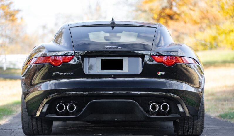 
								2015 Jaguar F-Type R Coupe full									