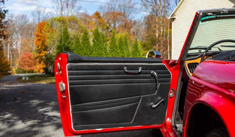 
								1965 Triumph TR4A IRS full									