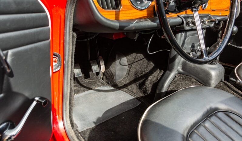 
								1965 Triumph TR4A IRS full									