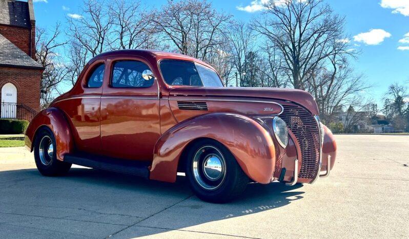 								1939 Ford Coupe Automatic full									