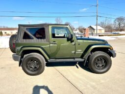 
										2009 Jeep Wrangler Sahara 3.8L full									