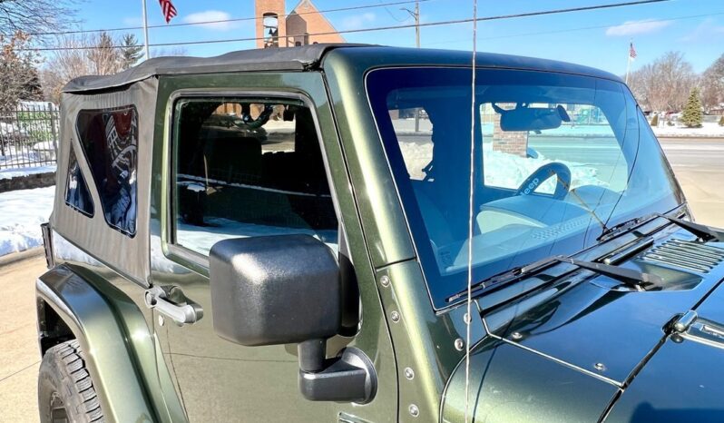 
								2009 Jeep Wrangler Sahara 3.8L full									