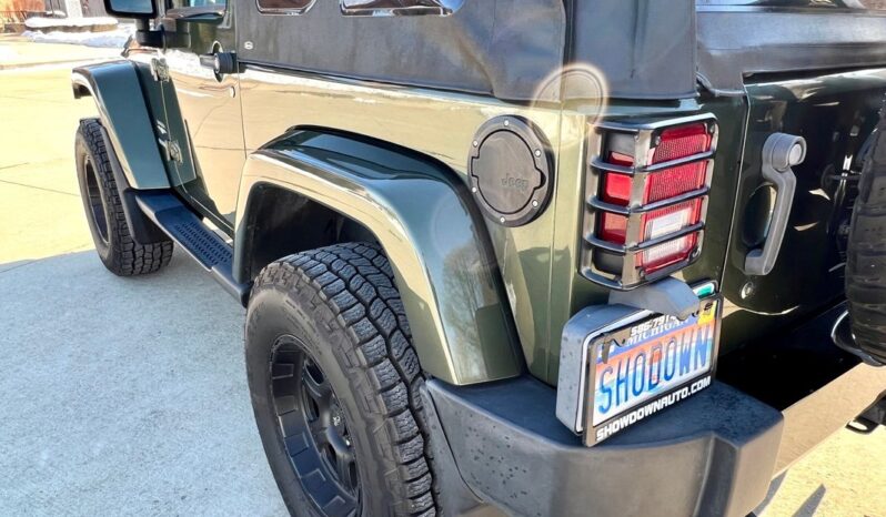 
								2009 Jeep Wrangler Sahara 3.8L full									