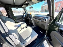 
										2009 Jeep Wrangler Sahara 3.8L full									