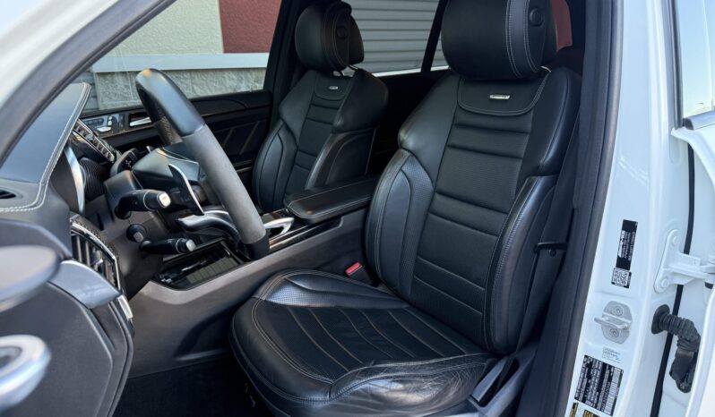 
								2017 Mercedes-AMG GLS63 full									