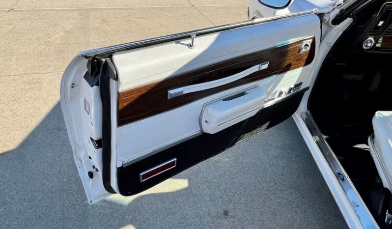 
								1971 Oldsmobile Cutlass Coupe 455 V8 full									