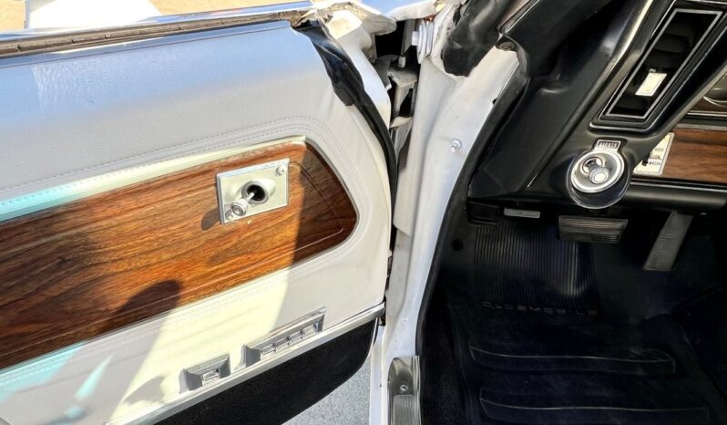 
								1971 Oldsmobile Cutlass Coupe 455 V8 full									