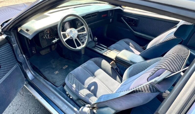 
								1984 Chevrolet Camaro Hatchback 5.0 full									