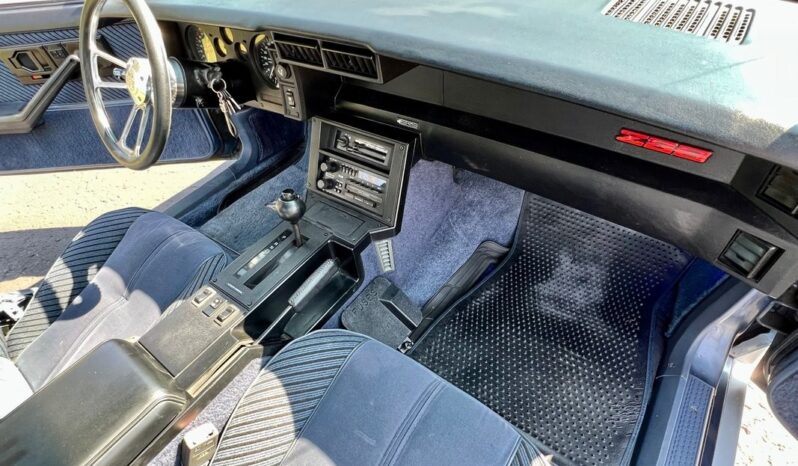 
								1984 Chevrolet Camaro Hatchback 5.0 full									