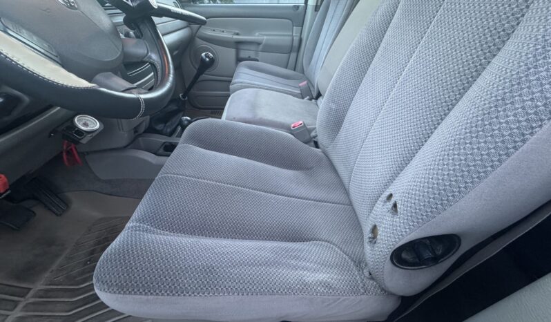 
								2004 Dodge Ram 2500 SLT Quad Cab 4×4 Cummins full									