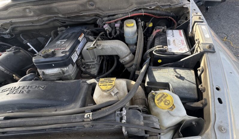 
								2004 Dodge Ram 2500 SLT Quad Cab 4×4 Cummins full									