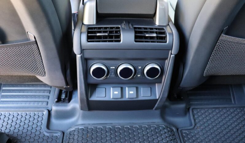 								2023 Land Rover Defender 130 Trophy Edition full									