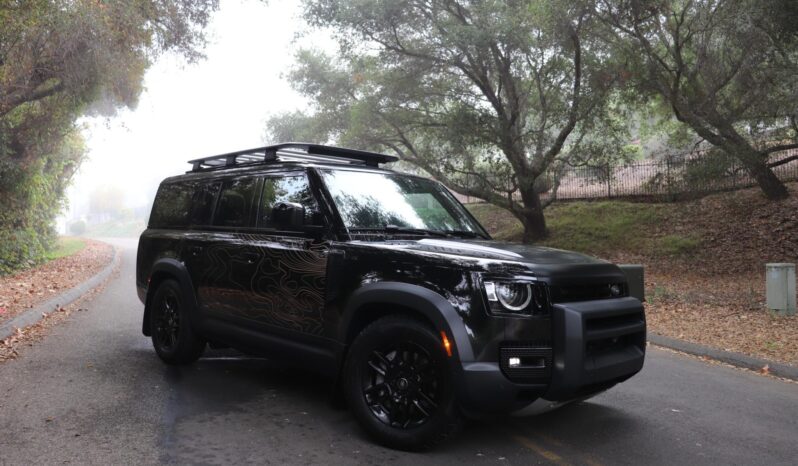 								2023 Land Rover Defender 130 Trophy Edition full									