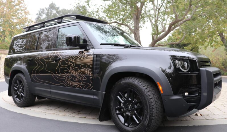 								2023 Land Rover Defender 130 Trophy Edition full									