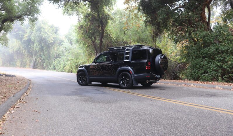 								2023 Land Rover Defender 130 Trophy Edition full									