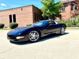 										2001 Chevrolet Corvette Convertible 5.7L full									