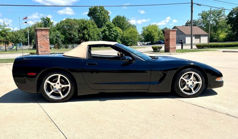 								2001 Chevrolet Corvette Convertible 5.7L full									