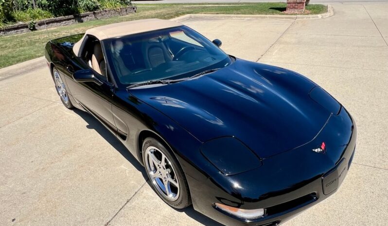 								2001 Chevrolet Corvette Convertible 5.7L full									