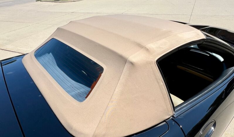 								2001 Chevrolet Corvette Convertible 5.7L full									