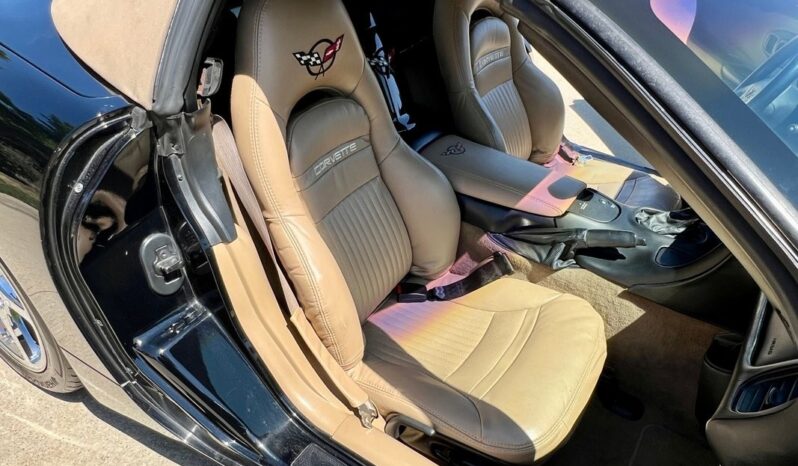 								2001 Chevrolet Corvette Convertible 5.7L full									