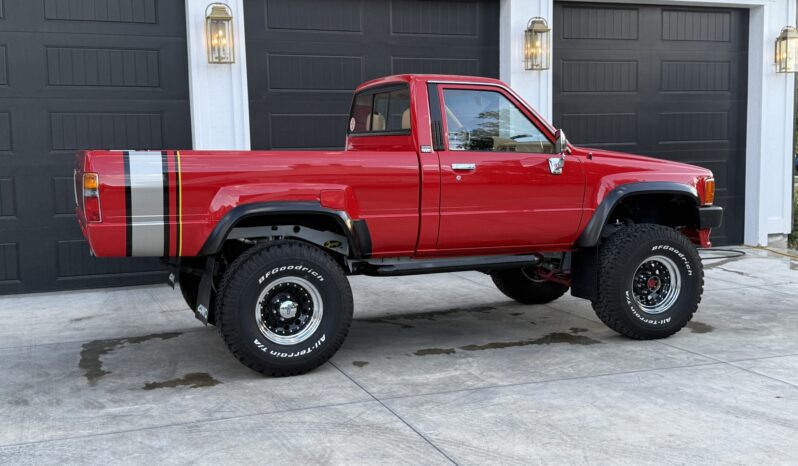								1986 Toyota Pickup Turbo 4×4 5-Speed full									