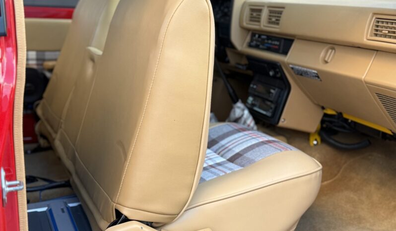 								1986 Toyota Pickup Turbo 4×4 5-Speed full									